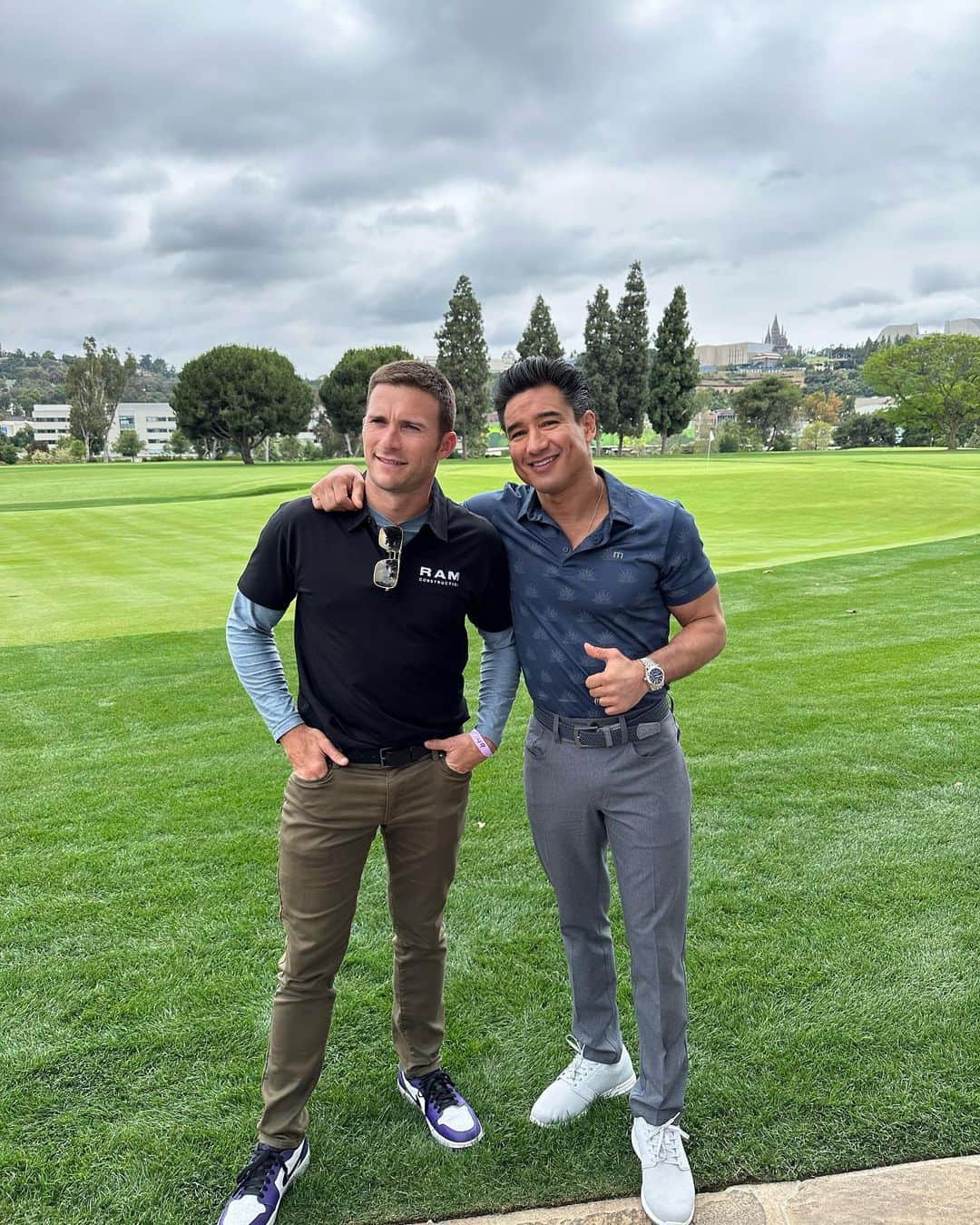 のインスタグラム：「Great day raising money for kids. providencesaintjoseph  @ramconstruction_us @mariolopez」