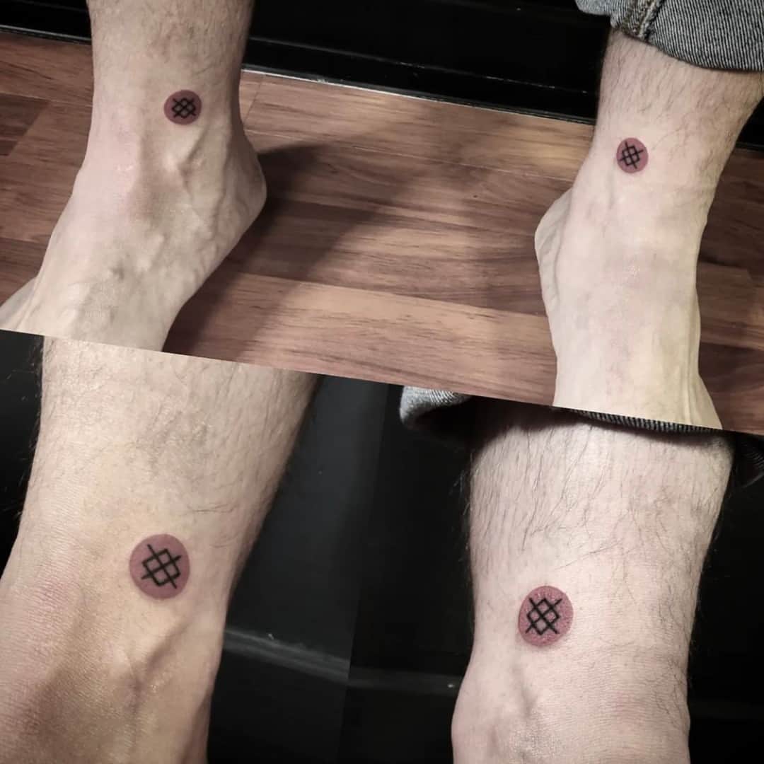Stanceのインスタグラム：「Inked up. 📈✍️  Are you forever repping #stancesocks? Tag us and let us know in the comments for a future feature.👇  #stitcheddifferent」