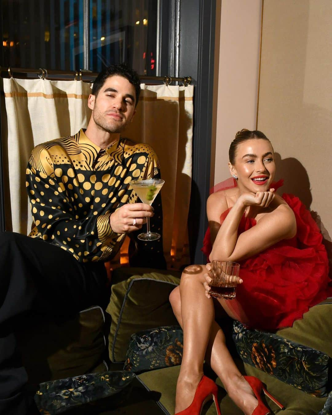 ジュリアン・ハフさんのインスタグラム写真 - (ジュリアン・ハフInstagram)「#ad Hosting the 2nd Annual After After Party with @zacaparumusa XO and my bestie @darrencriss 🥃」6月13日 7時49分 - juleshough