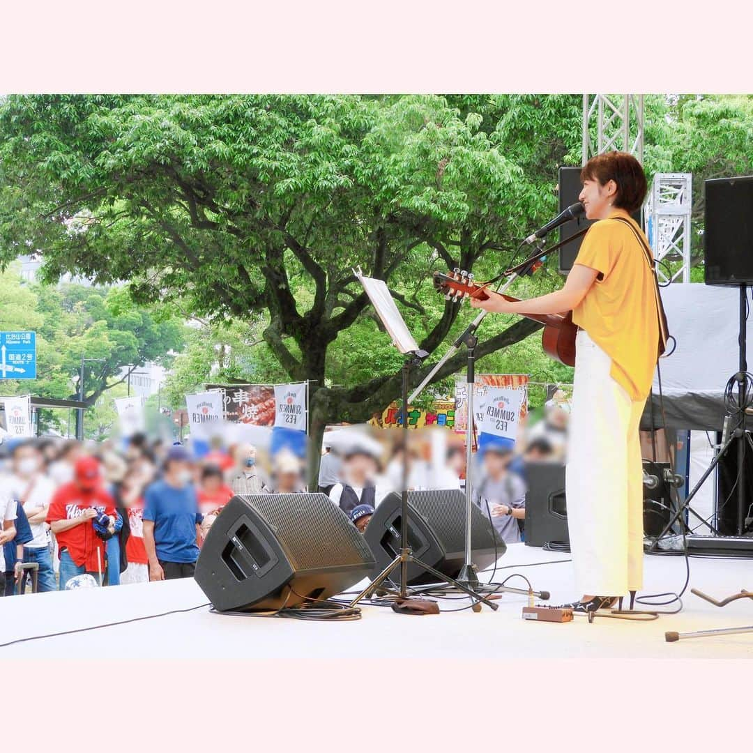 神園さやかさんのインスタグラム写真 - (神園さやかInstagram)「🌼 2023.06.10 リリーステージ  「JIM BEAM」SUMMER FES 今年のフラワー最初の歌ステージ🎤 めっちゃ楽しかったーーー！  お客さんが一緒に盛り上がってくれて最高でしたっっ♡  ハイボールカラーな衣装で臨んだこのステージ😆🔥🔥観てくれたみなさんありがとう！  フラワー帰ってきたー！って テンション爆上がりしてるから、 声もどこま〜でも伸びるような気がするくらい、めっちゃ気持ちよく歌わせていただきました🙌🏻  最高。  #ひろしまフラワーフェスティバル #リリーステージ #jimbeam」6月13日 8時31分 - sayaka.kamizono