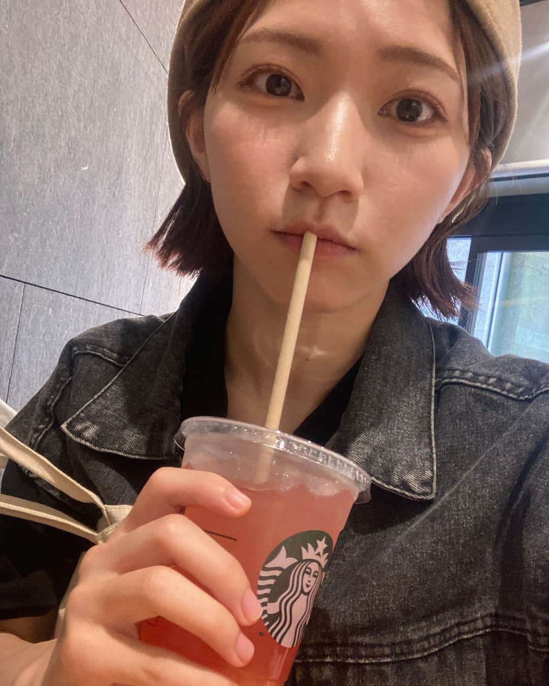 横道侑里のインスタグラム：「ボーイッシュな日 . . . . . #スタバ  #ボーイッシュ  #ボーイッシュコーデ  #ボーイッシュ女子」