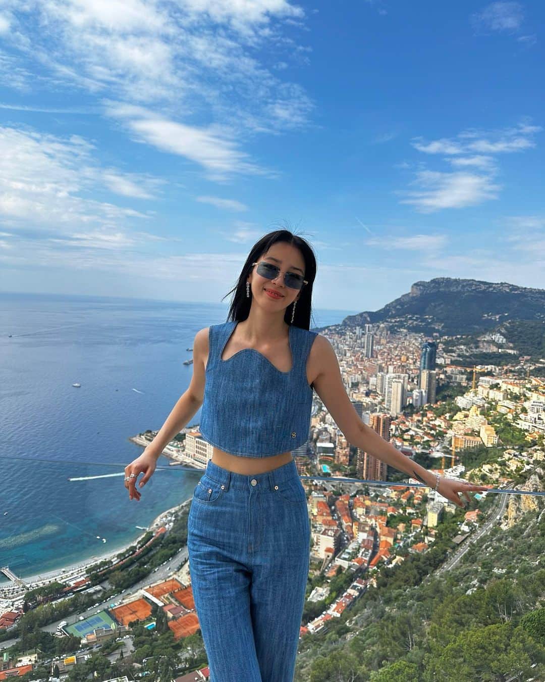 のインスタグラム：「Blue is the warmest color 💙」