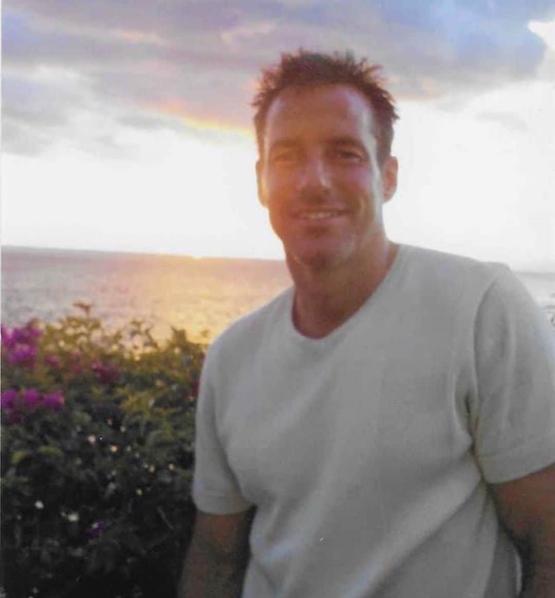 クラーク・グレッグのインスタグラム：「Andrew Thompson Gregg 12/30/65 - 6/12/20 Big heart, soft soul. Miss you every day.」