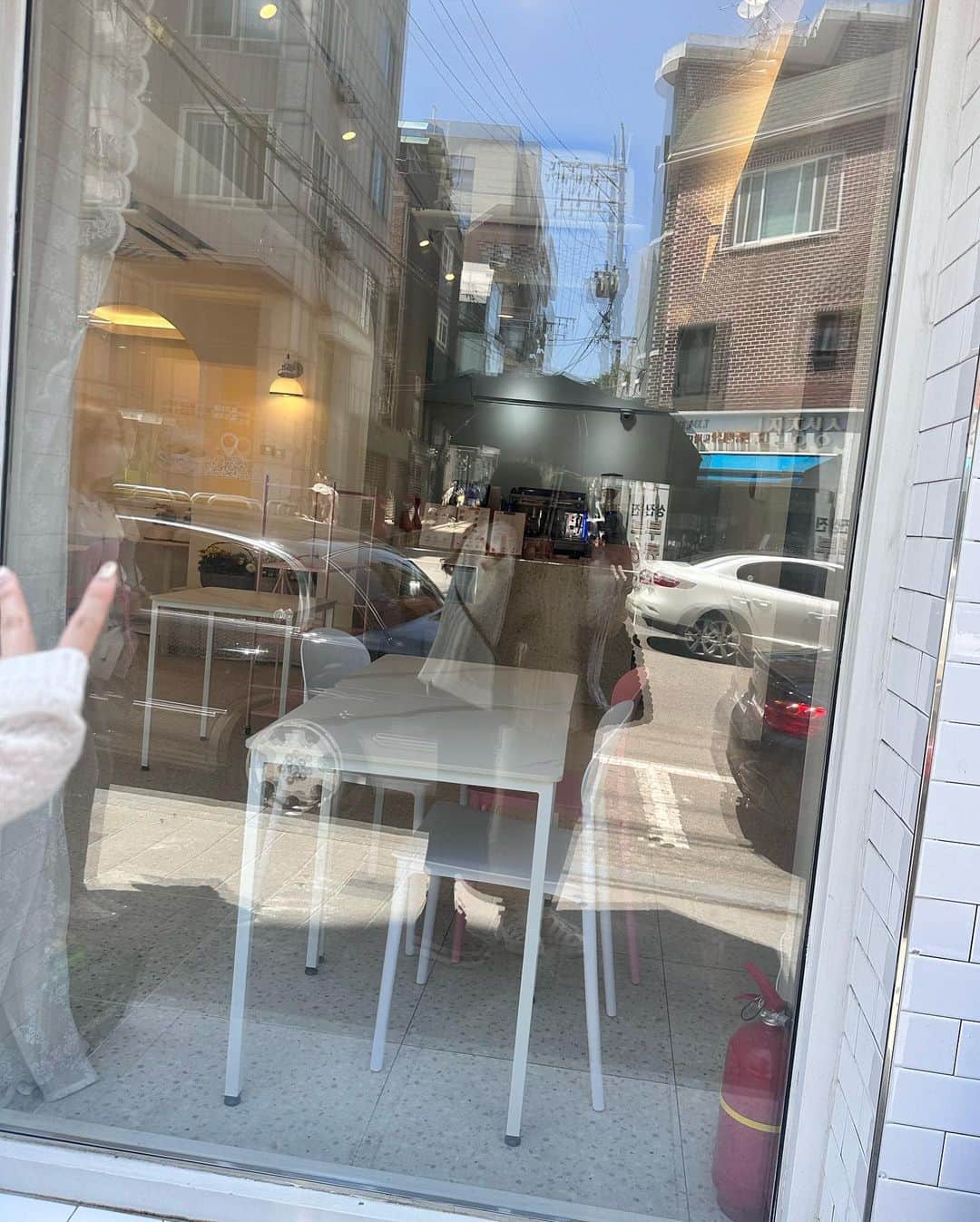 松田美里さんのインスタグラム写真 - (松田美里Instagram)「韓国で買ったお洋服 いつ着よう〜🥹🥹」6月13日 10時39分 - miri_matsuda