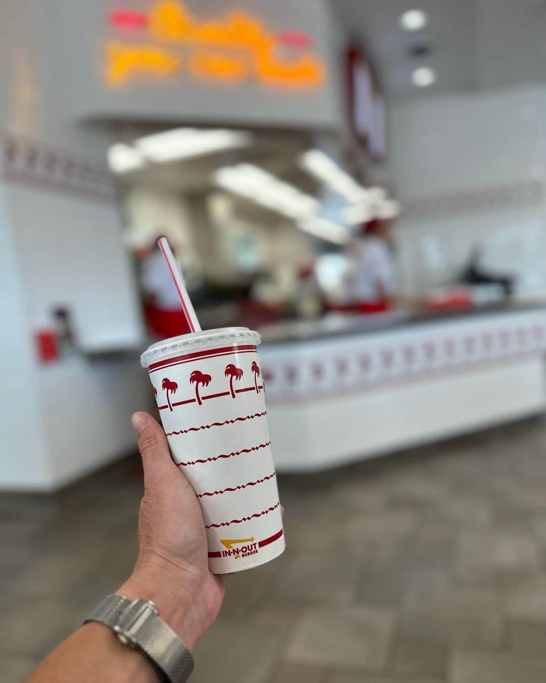 トム・フェルトンのインスタグラム：「LfG #innout」