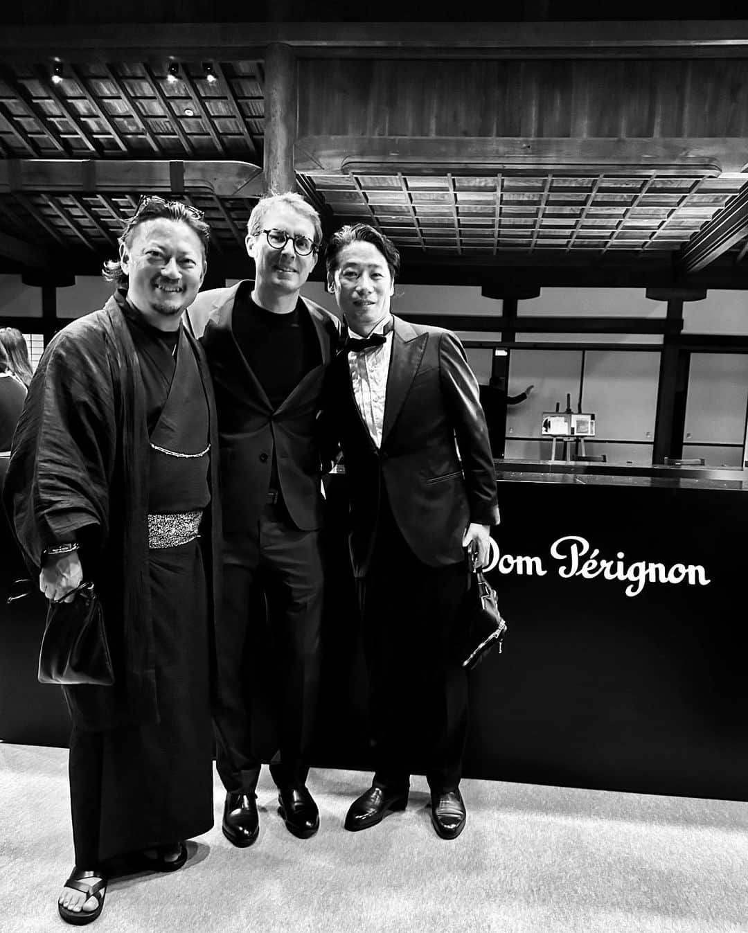 本田直之さんのインスタグラム写真 - (本田直之Instagram)「Dom Perignon Revelations 2023 Kyoto  Hosted by Chef de Cave Vincent Chaperon  Dinner created by Yoshihiro Narisawa @yoshihironarisawa  inspired by Dom Perignon Rose 2009  @domperignonofficial   #domperignon #domperignonrose  #domperignonrose2009  #narisawa  #shogunzukaseiryuden  #ドンペリニヨン  #ドンペリニヨンロゼ  #男着物  #シャンパン」6月13日 11時47分 - naohawaii