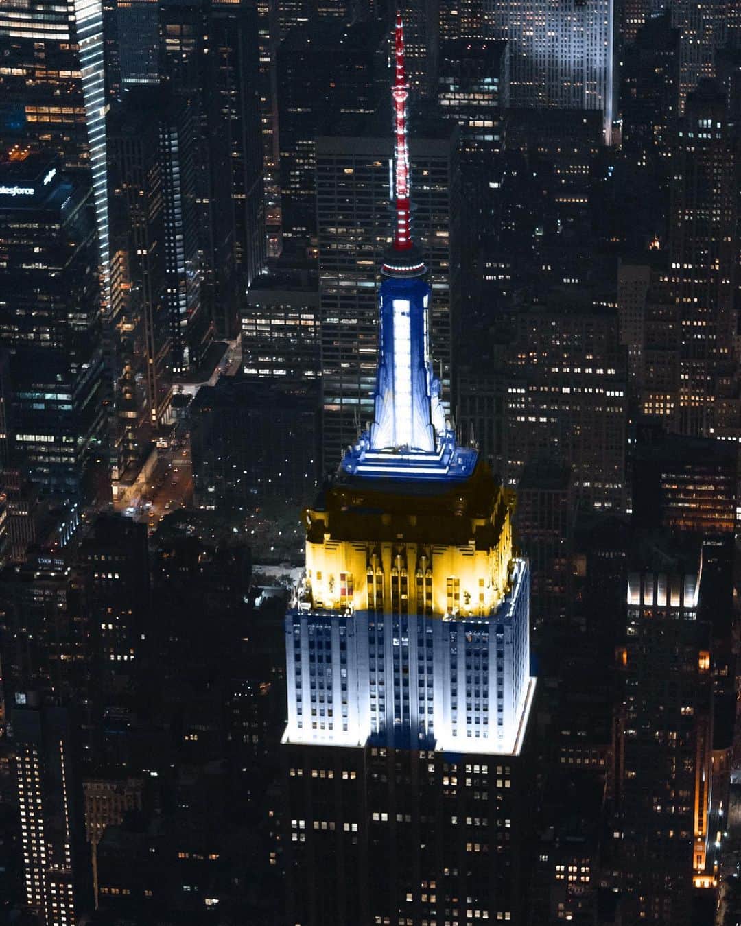 Empire State Buildingのインスタグラム：「THE @nuggets MAKE HISTORY!   We’re shining in Nuggets colors for the rest of the night in honor of their 1st @NBA Championship」