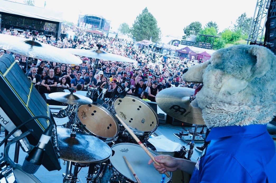 Man With A Missionさんのインスタグラム写真 - (Man With A MissionInstagram)「Memories and moments at the Rock for People Fes in Czech  First time ina festival in Czech!  Děkuji!  #manwithamission #mwamjapan #wolvesonparade #rockforpeople  #czech #prague」6月13日 12時02分 - mwamofficial