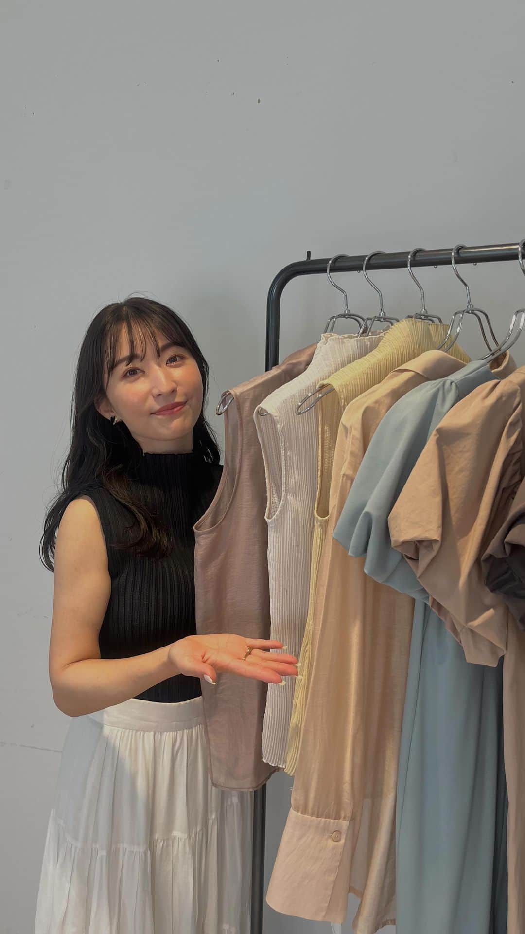 河野友美のインスタグラム：「@stylevoice_official コラボライブ☻︎ 大人女子におすすめの夏コーデ紹介しました〜ᕕ( ᐛ )ᕗ⛵️」