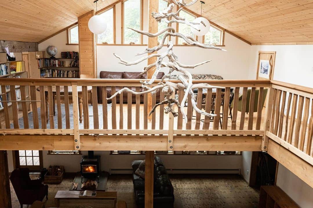 サイモン・ネスマンのインスタグラム：「Starting July 1, 2023 @cedarcoastcentre will be offering facility rentals with comfortable wall-tent accommodations for up to 24 people.  Retreats, workshops, weddings and private gatherings welcome!   July and August 2023 dates available!   Visit link in bio to book.」