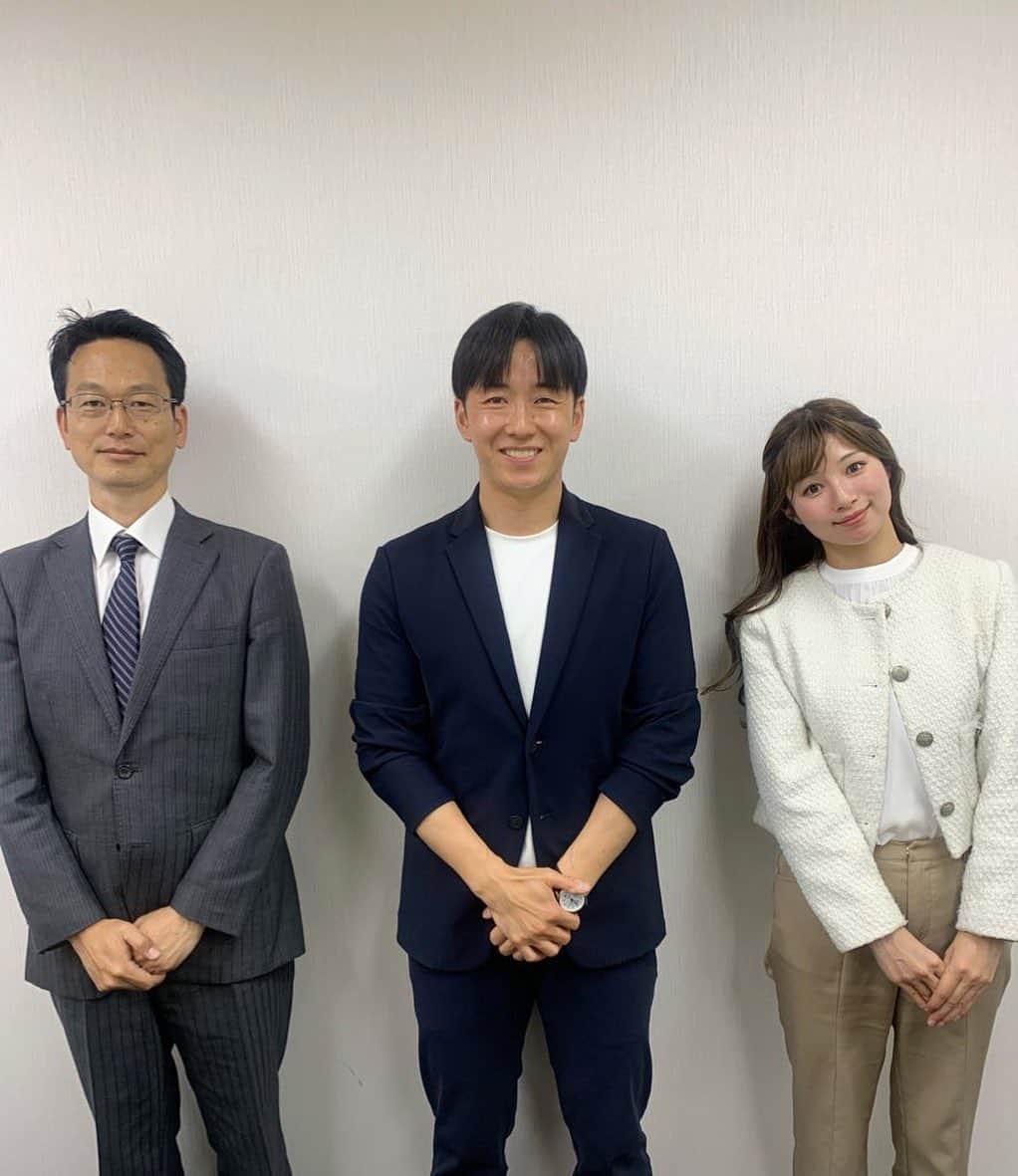 竹村美緒のインスタグラム：「. . 斎藤佑樹さんと 理学療法士 亀山顕太郎先生による 特別講演会の司会をさせて頂きました⚾️🌱  怪我と向き合い、見えない不安や孤独と戦ってきた斎藤さんだからこそ語れる重みある言葉の数々。  豊富な知識を持ちながら それを決して選手には押し付けず、 選手の意思を尊重することを最優先に行動される亀山先生。  優しい雰囲気を纏うお二人。 貴重なお話をたくさんありがとうございました☺️」