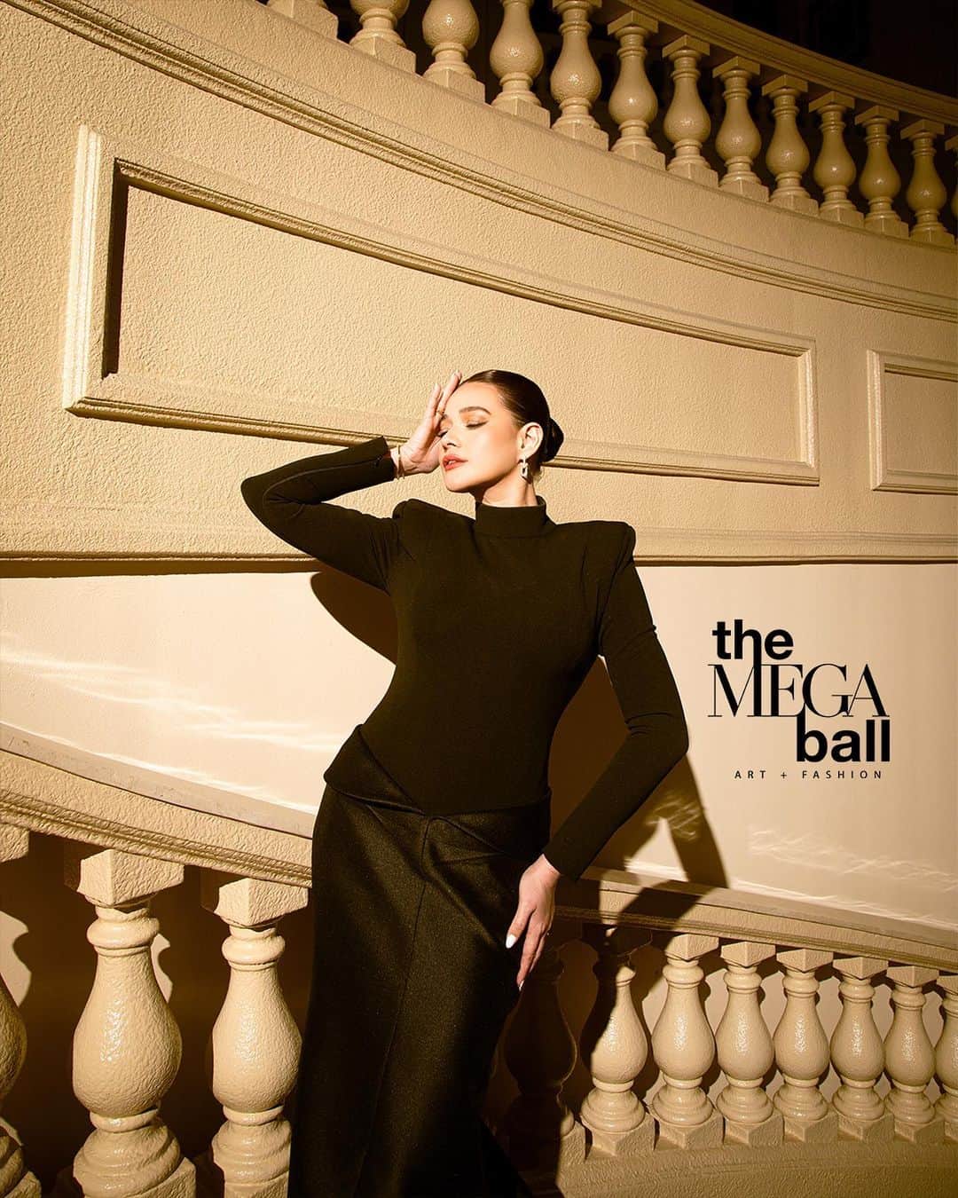 ベア・アロンゾのインスタグラム：「Statuesque and timeless, #BeaAlonzo was no doubt a scene-stealer in this year's #MEGABallArtAndFashion.   As soon as the MEGA June 2023 cover girl arrived in custom #MarkBumgarner, she served full glamour while posing for the cameras.   Visit mega-onemega.com for more #MEGABall2023 stories.   Photographed by @excelpanlaque of KLIQ Inc.  Special thanks to @belobeauty」