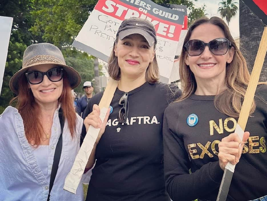 トローヤン・ベリサリオさんのインスタグラム写真 - (トローヤン・ベリサリオInstagram)「Today was an absolute blast. @imarleneking put out the cAll for the #pllfamily to picket in solidarity with @wgawest and @wgaeast and look at everyone who joined! (@directorsguild @sagaftra and @iatse #unionstrong!!) It was such a joy seeing these faces again and hugging these incredible human beings. And slide two is a gathering of some of the people you all can thank for the best thrills and chills of 7 years of @prettylittleliars (seriously we had the best of the best) And without our writers we are nothing. Spencer Hastings wouldn’t have had a single good line and A never would have kept you guessing with every episode. Cheers to all of you who came today. Let’s get these folks what they deserve #wgastrike」6月13日 14時16分 - sleepinthegardn