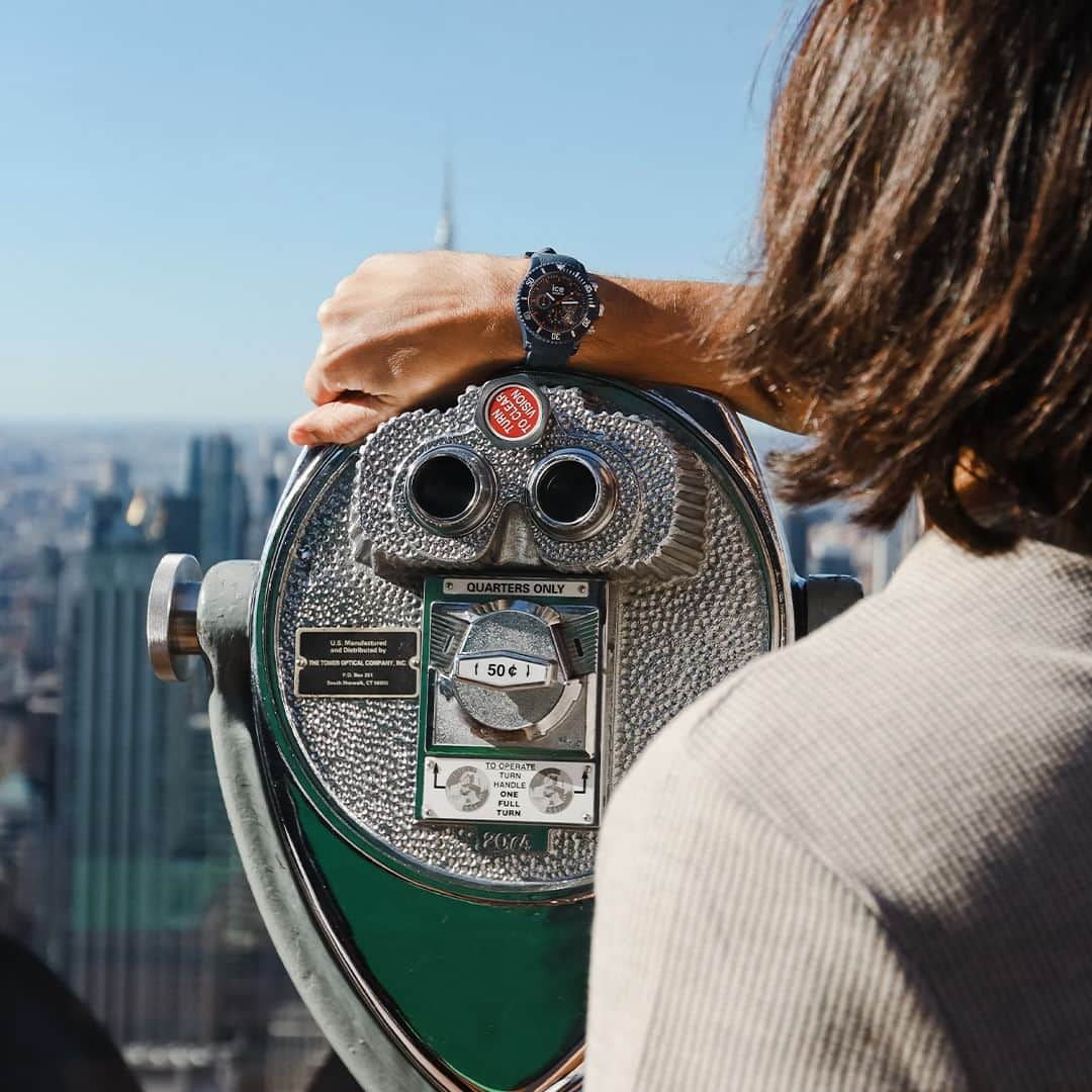 アイスウォッチさんのインスタグラム写真 - (アイスウォッチInstagram)「This impressive and robust watch gives a unique style to your everyday outfits. 🤟  #icewatch #timefordad #icechrono #colourful #sporty #masculine #watch #details #accessories #lifestyle」6月13日 14時30分 - icewatch