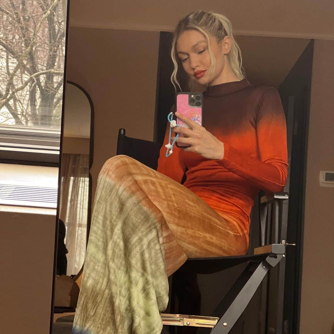 ジジ・ハディッドさんのインスタグラム写真 - (ジジ・ハディッドInstagram)「some stuff I thought about posting the last few months but forgot lol srry ly part 1」6月14日 0時14分 - gigihadid