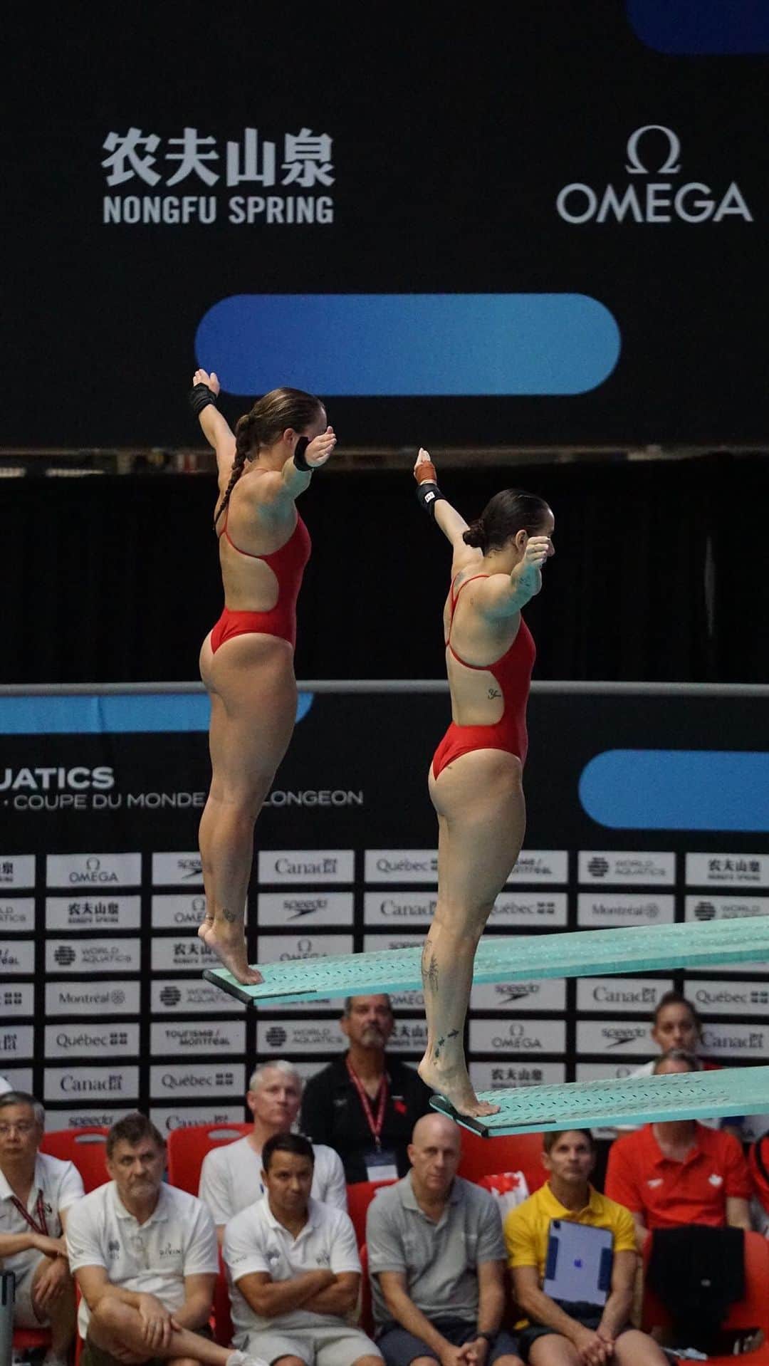 パメラ・ウェアのインスタグラム：「Come with us for our first synchro practice in Miami🌴  This week will be the first of our training together in preparation for our 3 meter synchronized event at the World Championships in Fukuoka, Japan🇯🇵  This is a very important competition for us because it’s the first in a series that can earn us a quota spot for Canada at the Olympics in 2024🫣 This is such a huge step for me, as I never could have dreamed I would be this close to achieving my goal, but I cannot wait to see how what the futur has in store for us🥰  #synchronizeddiving#3metersynchro#springboarddiving#synchrodiving#worldchampionships#teamcanada#canadianathlete#femaleathlete」