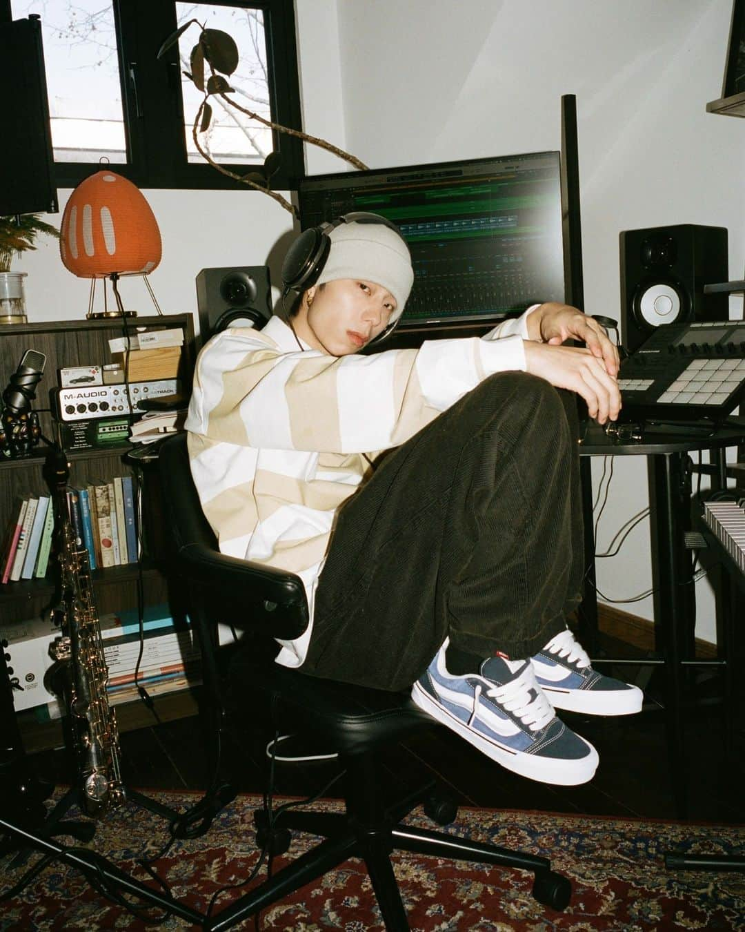 vansさんのインスタグラム写真 - (vansInstagram)「Find your groove in the Knu Skool Navy, available now at the link in our bio.」6月14日 1時00分 - vans