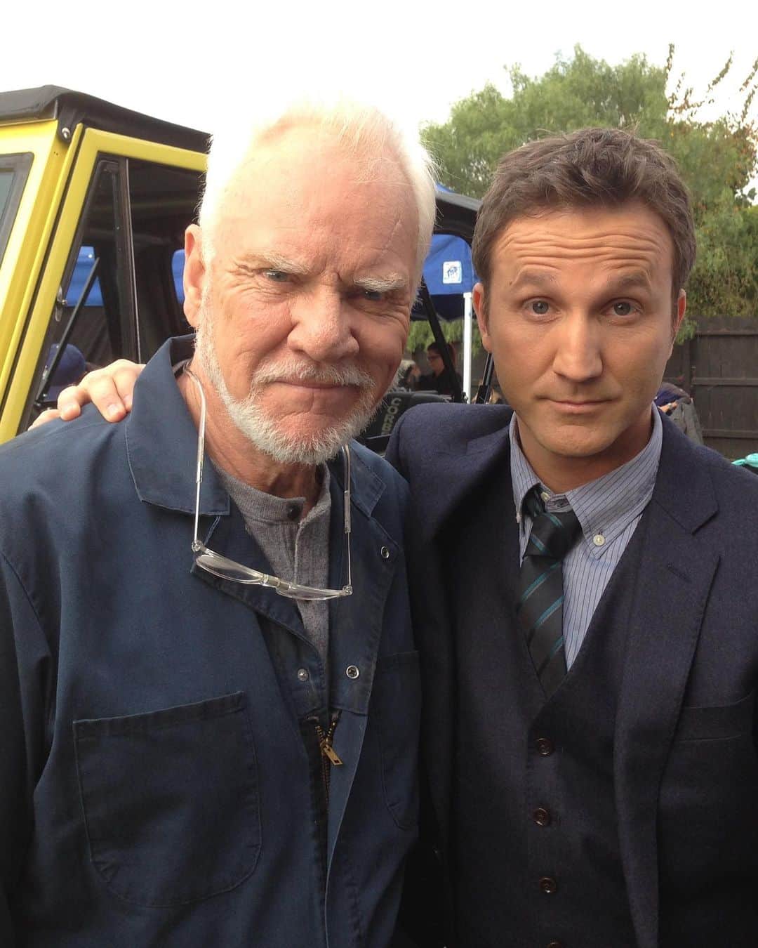 ブレッキン・メイヤーのインスタグラム：「There are few legends I love as much as the brilliant, talented scoundrel that is @Malcolm_Mcdowell. He’s like if danger, charisma and genius had a three-way in Liverpool. So HAPPY HAPPY BIRTHDAY, you sassy jackalope! Love you to bits! *quick tale: when we first met @miketyson, who guested on F&B, Malcs immediately tried to bite Mike’s ear* He’s just the best!」