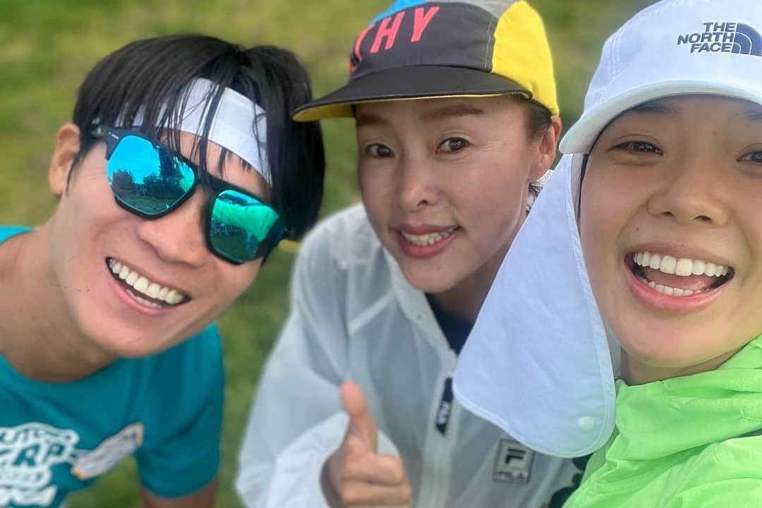 イム・セミさんのインスタグラム写真 - (イム・セミInstagram)「운탄고도 SKYRACE   지난 해 울릉도에서 함께 한 마라닉식구들과 쥬디런 은주감독님과 함께 다시 자연을 달렸습니다. 뜨거운 볕에서 함께 뛰고 응원해주신 분들 멋졌고 힘이 났습니다. 이렇게 달릴 수 있게 해주는 자연에게 무한한 감사를.   📷 명희언니 @bobae.jpg   #UTGD #SKYRACE #트레일러닝 #TrailRunning #마라닉 #쥬디런 #마라닉액터스 #굿러너컴퍼니 #운탄고도」6月13日 16時39分 - susemee