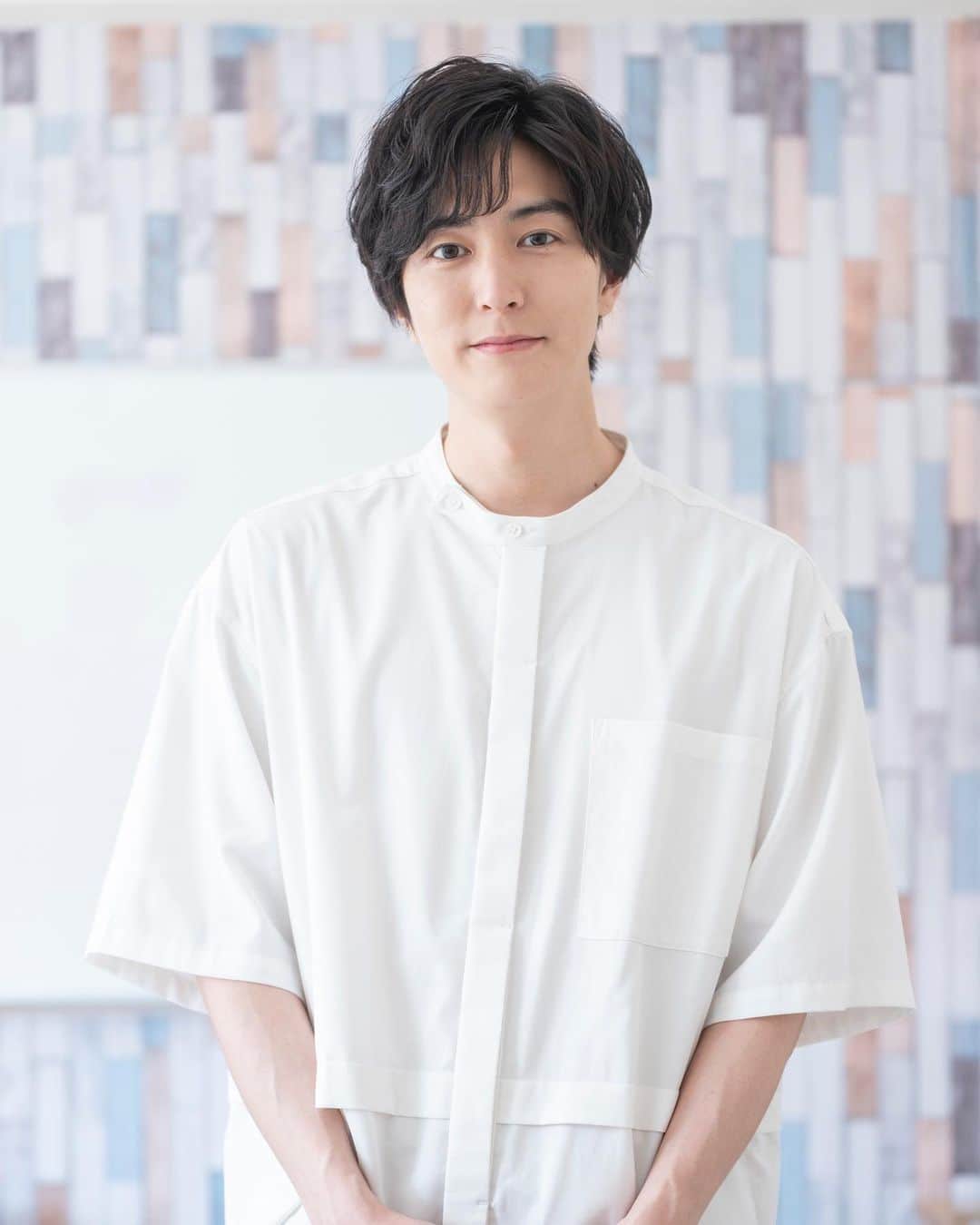 稲葉友のインスタグラム：「7/5(水)24:30〜放送スタートする テレビ東京ドラマNEXT 「みなと商事コインランドリー２」  前作に引き続き佐久間柊役で出演します🫧  放送をお楽しみに📺 是非ともご覧くださいませ🧖🏻‍♂️  #みなしょー」