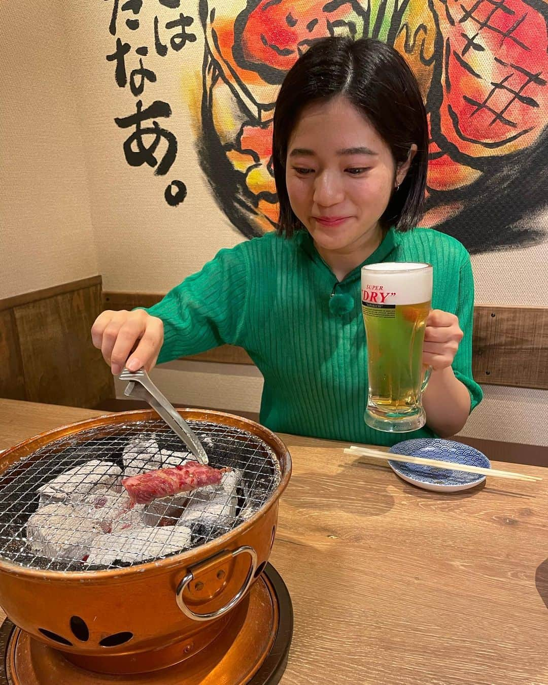 安田遥香（アホロートル）のインスタグラム：「焼肉は偉大なビールの友🥩🍺  今夜放送 CBCテレビ「うまい！の極み」 ⁡  #アサヒスーパードライ   #アサヒビール   #アサヒ   #生ビール   #ビール   #スーパードライ   #beer   #うまいの極み  #CBCテレビ   #CBC   #焼肉  #御器所  #牛ざんまい  #牛ざんまい御器所  #御器所焼肉  #名古屋グルメ  #名古屋焼肉」