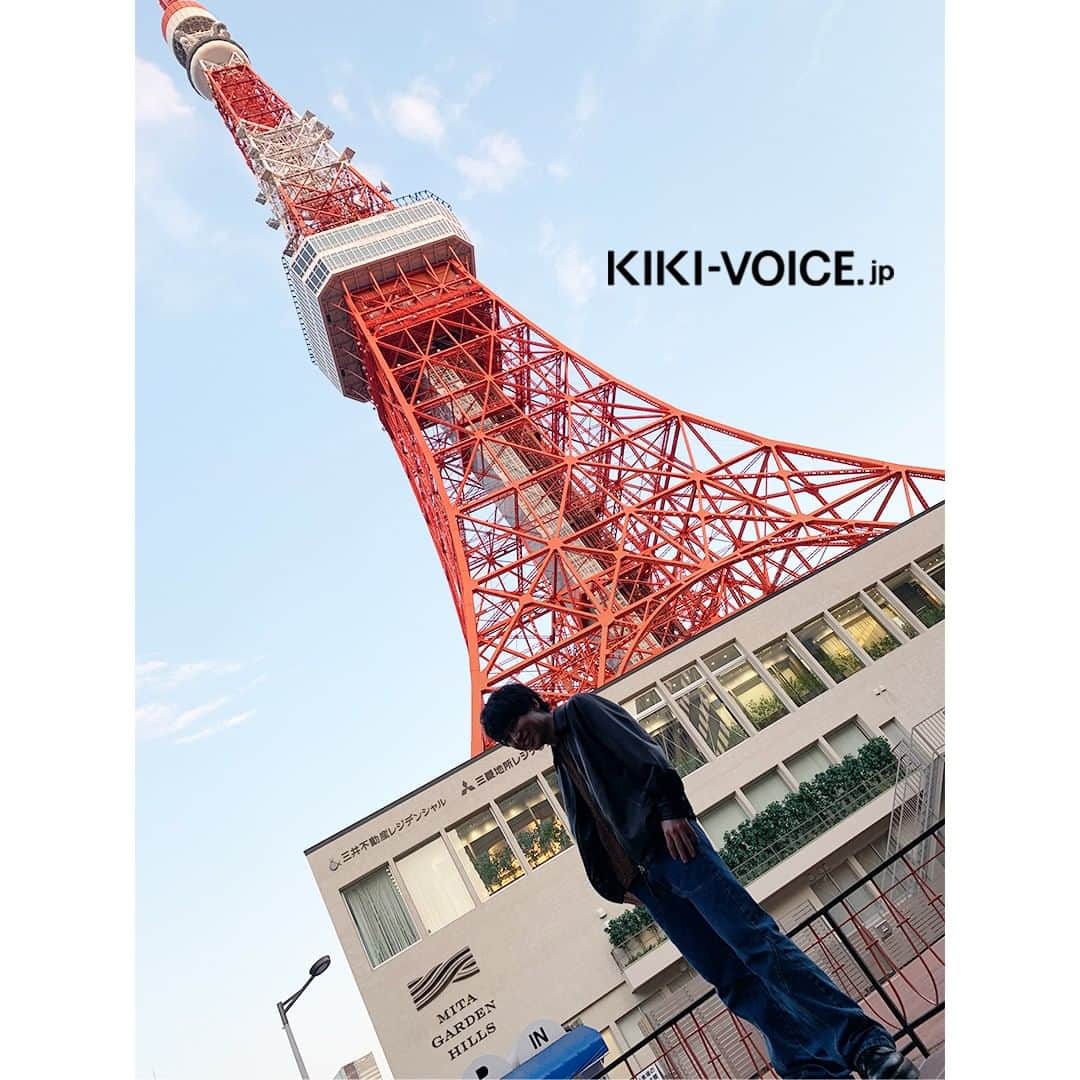 VOICE Newtypeさんのインスタグラム写真 - (VOICE NewtypeInstagram)「・ 「ボイスニュータイプ」のWEBサイト[KIKI]で連載中「#千葉翔也のバッチリしようや」 本日はスタッフが撮影したReading.81のオフショットを公開📸  .  #東京タワー 🗼から #夕陽 と #ビル群 を眺める千葉さん🌇 この #景色 を見て何を思うのでしょうか…。 #動画 & #チェキ プレゼントもお見逃しなく🎶  .  プロフィールのURLからKIKIにアクセス▶＠voice_newtype  連載記事は「Journal 連載」のバナーからチェックできます🥰  ▼記事URL https://kiki-voice.jp/journal/1649  .  #千葉翔也 #バッチリしようや #ボイスニュータイプ #voicenewtype #KIKIVOICEJP」6月13日 18時09分 - voice_newtype