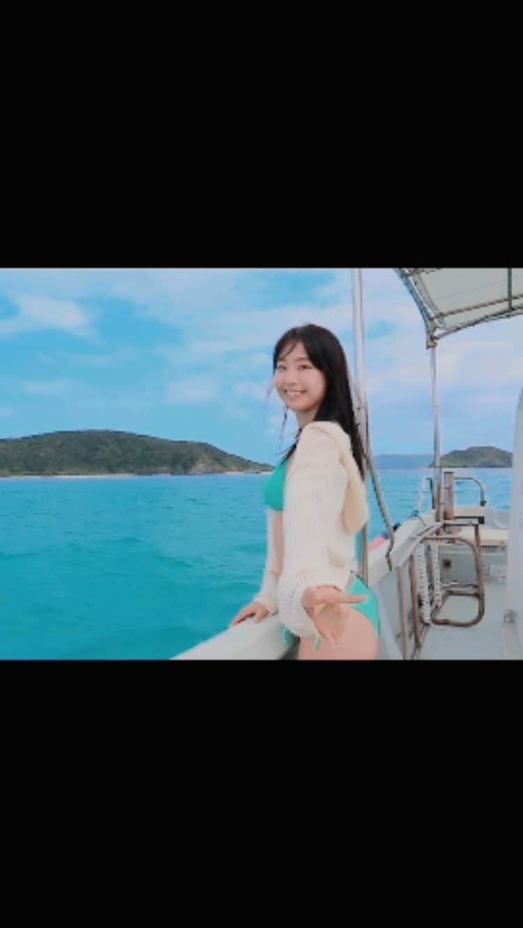 加藤夕夏のインスタグラム：「沖縄でシュノーケリング🐳💙  #加藤夕夏1st写真集 #心に秘めたもの #NMB48 #アイドル #写真集 #グラビア #うーか　#加藤夕夏 #海 #沖縄」