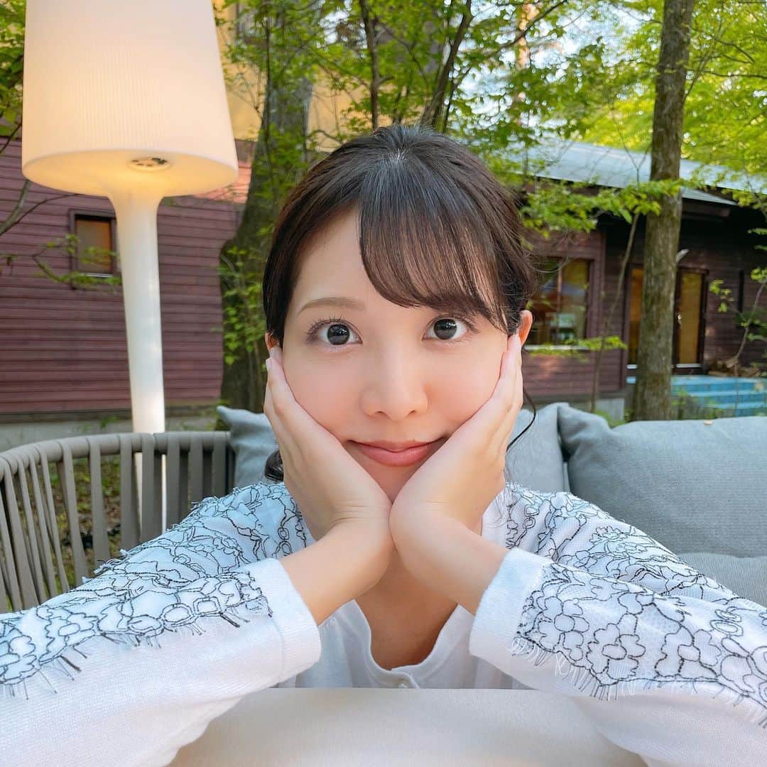 石川彩夏さんのインスタグラム写真 - (石川彩夏Instagram)「ロケの合間のまったりタイム🌳」6月13日 18時10分 - ayaka0711zi
