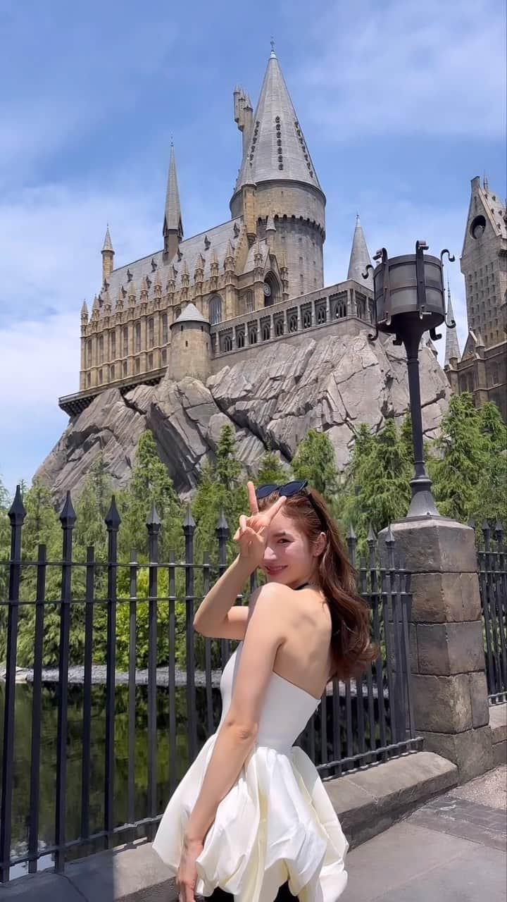 fukishaljのインスタグラム：「USJ 🧙✨  家族でユニバへ🤭 前日にこのトップス着たくてチャック閉まらなかったの １日で気合いで締めました🙏🏻笑」