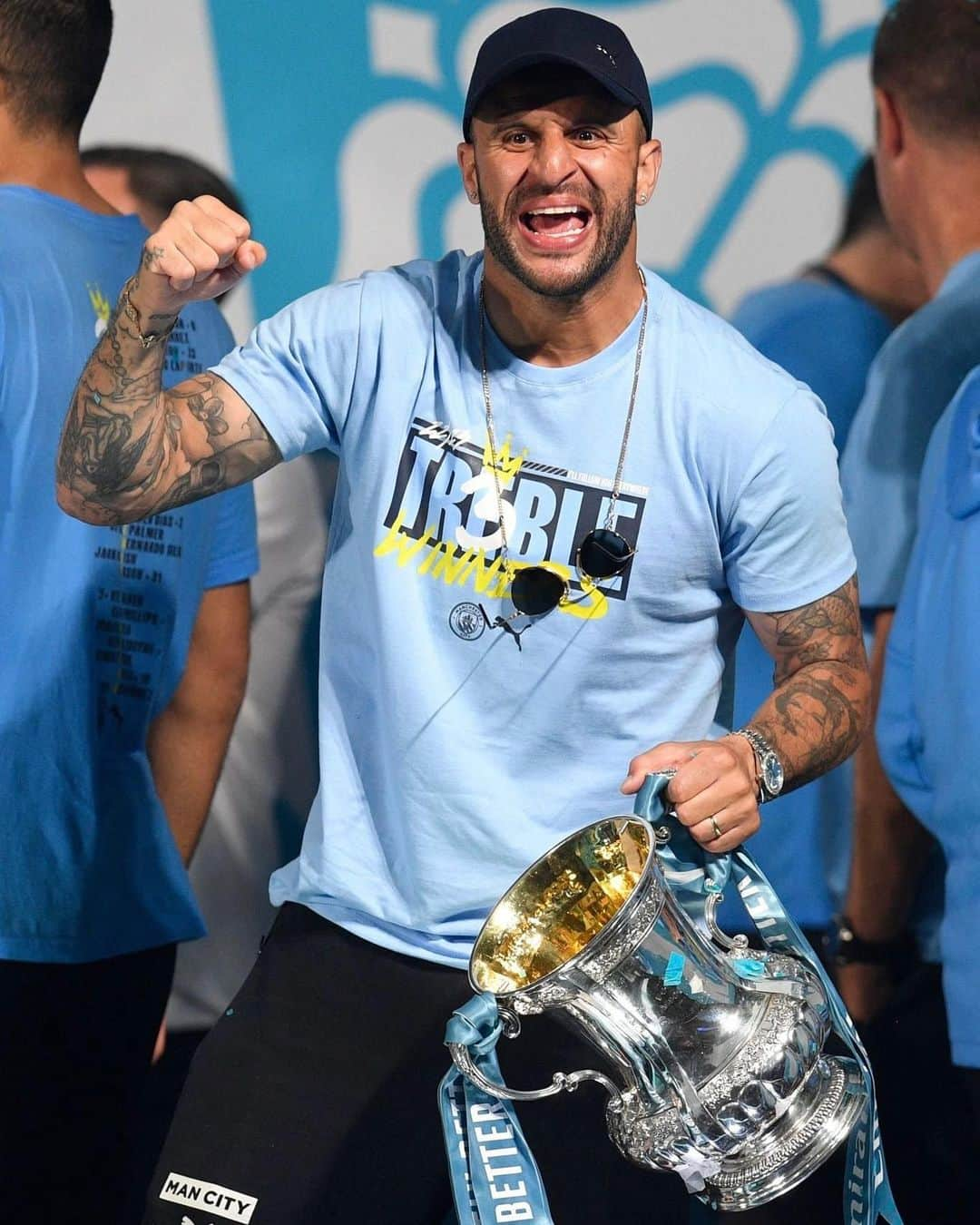 カイル・ウォーカーさんのインスタグラム写真 - (カイル・ウォーカーInstagram)「That was some trophy parade 🏆 📸」6月13日 18時57分 - kylewalker2