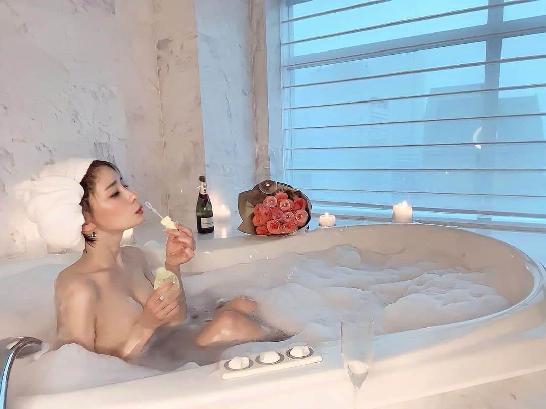 明里ともかのグルメインスタ