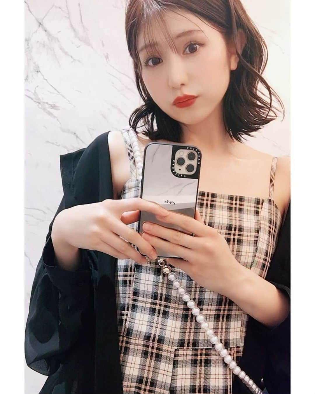 谷川愛梨のインスタグラム：「: お🆕のiPhone case😊🌷 もうずっとここのブランドリピしてる♩ 可愛いスマホショルダーもGETした🫶  💇‍♀️ @air_kohei さん いつもありがとうございます🌼 今回は赤み入れてもらいました🍒 極上トリートメントで髪の毛トュルトュルです🫶  💆🏼‍♀️ @mi_amore.roppongi さんで ボディケアしていただきました🍑 とっても綺麗なサロンで施術も丁寧で お話も楽しくて最高なのです😆🫶 夏に向けて綺麗な身体作っていくぞ〜❤️‍🔥  #CASETiFY #ShowYourColors #スマホショルダー #air青山  #miamore六本木 #ミアモーレ六本木」