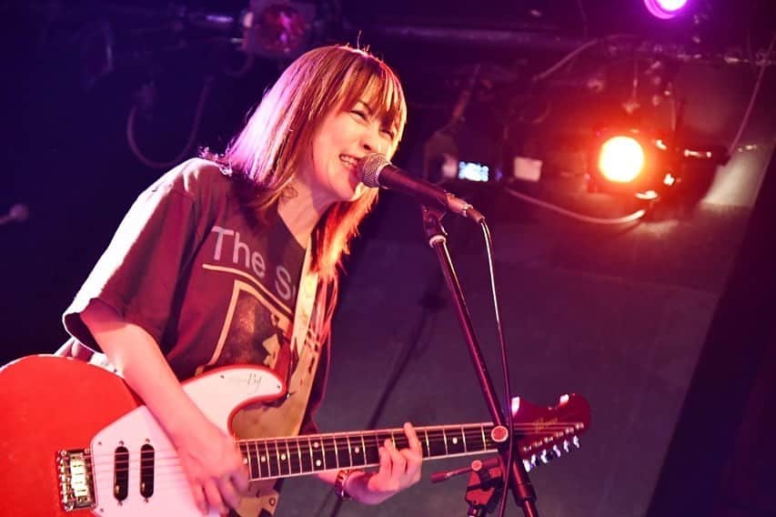 清水葉子のインスタグラム：「2023/6/10 長野J WRECKingCReWサポートでした！ 見てくれた皆さまありがとうございました。 早い！哀愁！ハモりまくり！最高！ みんな良いライブしてて感動しまくって久々朝まで飲んじゃった。 #good4nothing #shachi #saboten #WRECKingCReW」