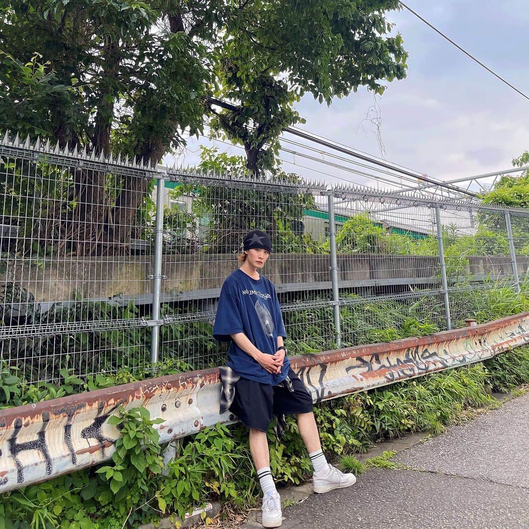 のインスタグラム：「最近の趣味はTシャツ集めっす」