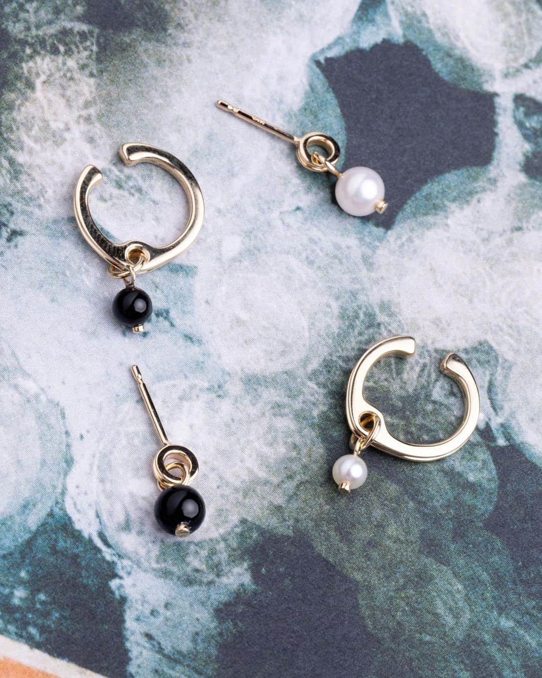 Hirotaka Jewelryのインスタグラム：「JAPANESE ONLINE STORE EXCLUSIVE ベルーガコレクションのモダンなアートオブジェのような存在感はそのままに、日々のスタイリングの幅を広げるミニサイズのアイテムが新登場。#hirotakajewelry」