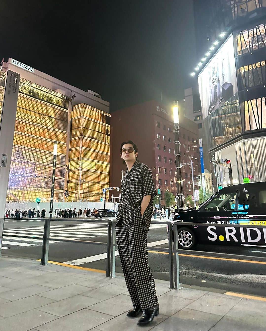 森重秀太のインスタグラム：「最近お気に入りのセットアップ✌🏻️  通気性抜群で最高に気持ちいいです🕊️  これから梅雨が来るみたいですが、夏ももう間も無くですね🍉 今年の夏は色々やれるように今準備してます🔥 皆さんと素敵な夏にできたらなーと日々もうそ...想像してます💭 色々と楽しみにしていてくださいね😆  #森重秀太 #actor #artist #musician」