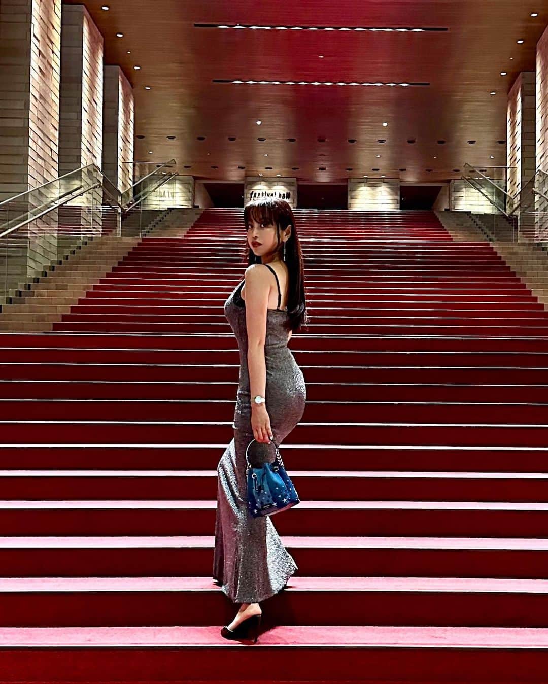 PINKYのインスタグラム：「40th Birthday Celebration🥂  昨日40歳の誕生日を迎えました🎂❤️✨  夫と娘は前日からお祝いの言葉を伝えてくれて、当日は息子が一番におめでとうメッセージをくれて、愛する家族が私を想ってくれることが本当に幸せです💐  これからも益々元気に、楽しく、豊かで、幸せな日々に感謝します🙏✨ 　 ・・・・・・・  #love #happy #family #40thbirthday #おゆうちゃんねる #PINKY #OyuuChannel #momlife」