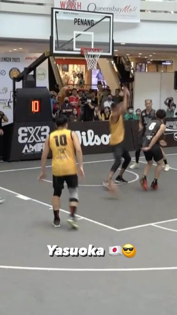 保岡龍斗のインスタグラム：「Yasuoka 🇯🇵 serving behind-the-back dimes as if they were giving them away in the mall 🤩 #3x3Challenger」