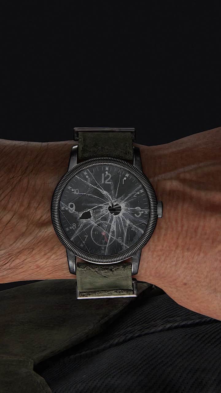 PlayStationのインスタグラム：「⌚️ @thejonnycakes is baking up something special in honor of The Last of Us' 10th anniversary. #TLOU10」