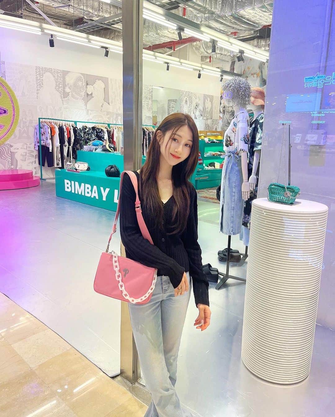 丹羽あんなのインスタグラム：「🩷🖤🩶」