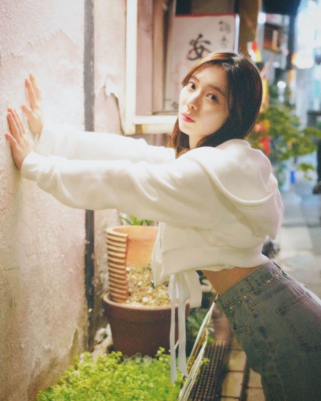 のインスタグラム：「夜のお散歩が楽しみな季節🌸」
