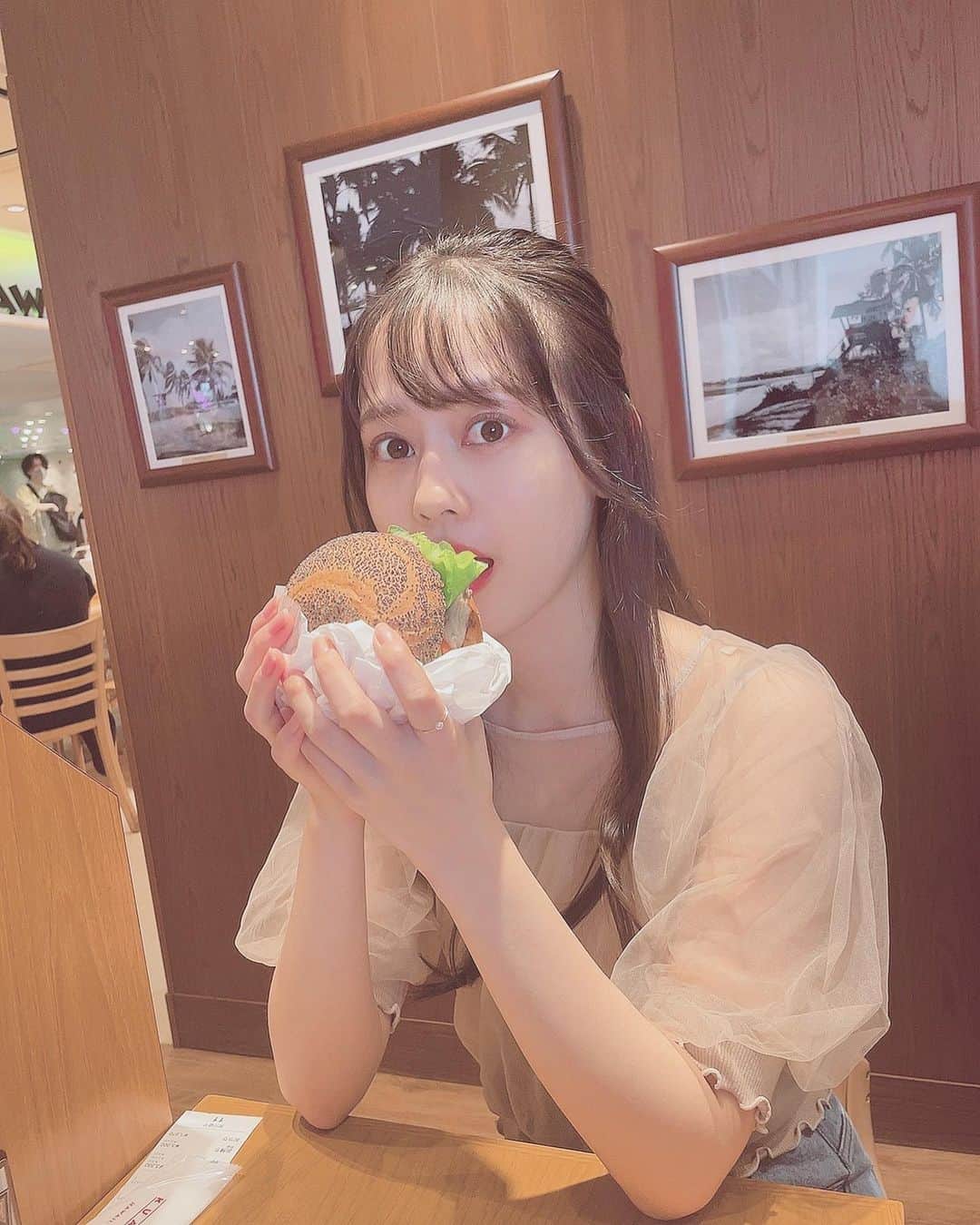 岡田佑里乃のインスタグラム：「🍔🍔🍔」