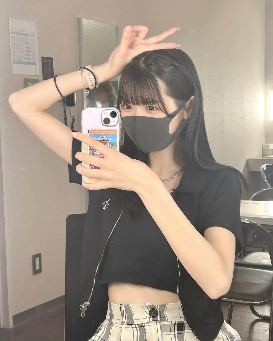 猪狩彩奈さんのインスタグラム写真 - (猪狩彩奈Instagram)「スマホケースの中身ばればれ」6月13日 21時22分 - ayana_ikari