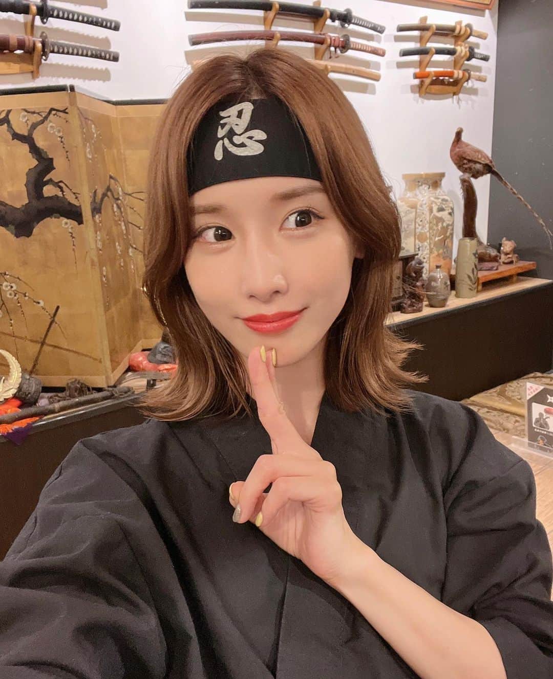 のインスタグラム：「忍！？ ロケで忍者に変身しました🥷  インスタ９日ぶりの投稿… みなさんこちらも忘れないでください🥺  #忍者#飛騨高山#日本旅遊#攝影日常」