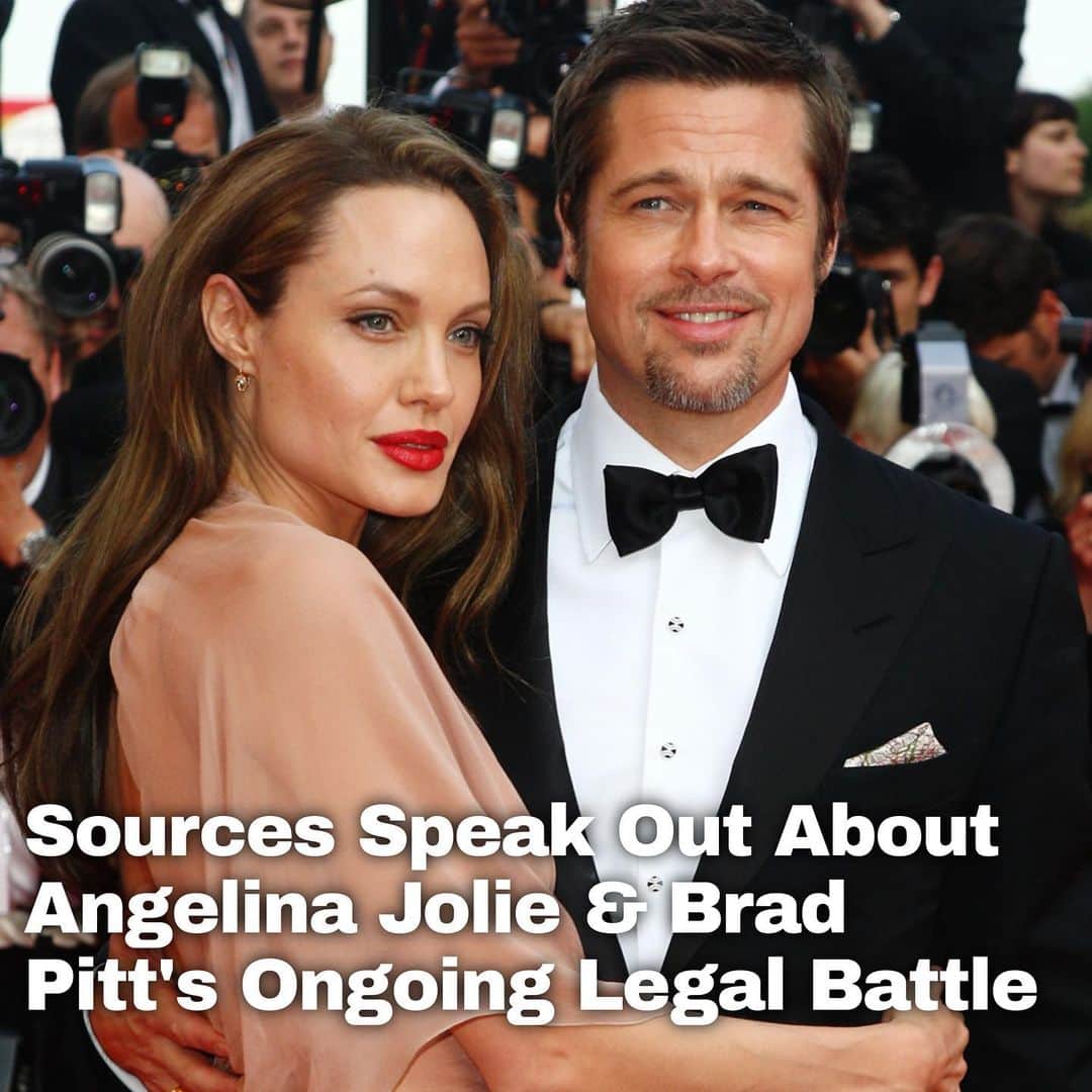 Just Jaredさんのインスタグラム写真 - (Just JaredInstagram)「A new report from ‘Vanity Fair’ features Angelina Jolie and Brad Pitt's former real estate broker, business partners, security, and more sources speaking out about the ex-couple's estate legal battle, the end of the couple’s marriage, and more. Tap this picture in the LINK IN BIO for details. #AngelinaJolie #BradPitt Photo: Getty」6月13日 21時50分 - justjared