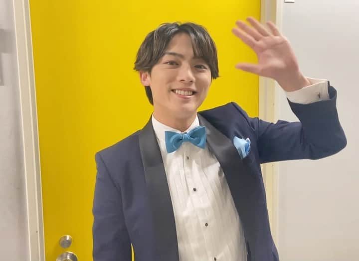 辰巳ゆうとのインスタグラム：「今月も！  こっちでゆうとこ〜🙌😋  #辰巳ゆうと#tatsumiyuto#演歌#enka#OBC#ラジオ大阪#ここでゆうとこ」