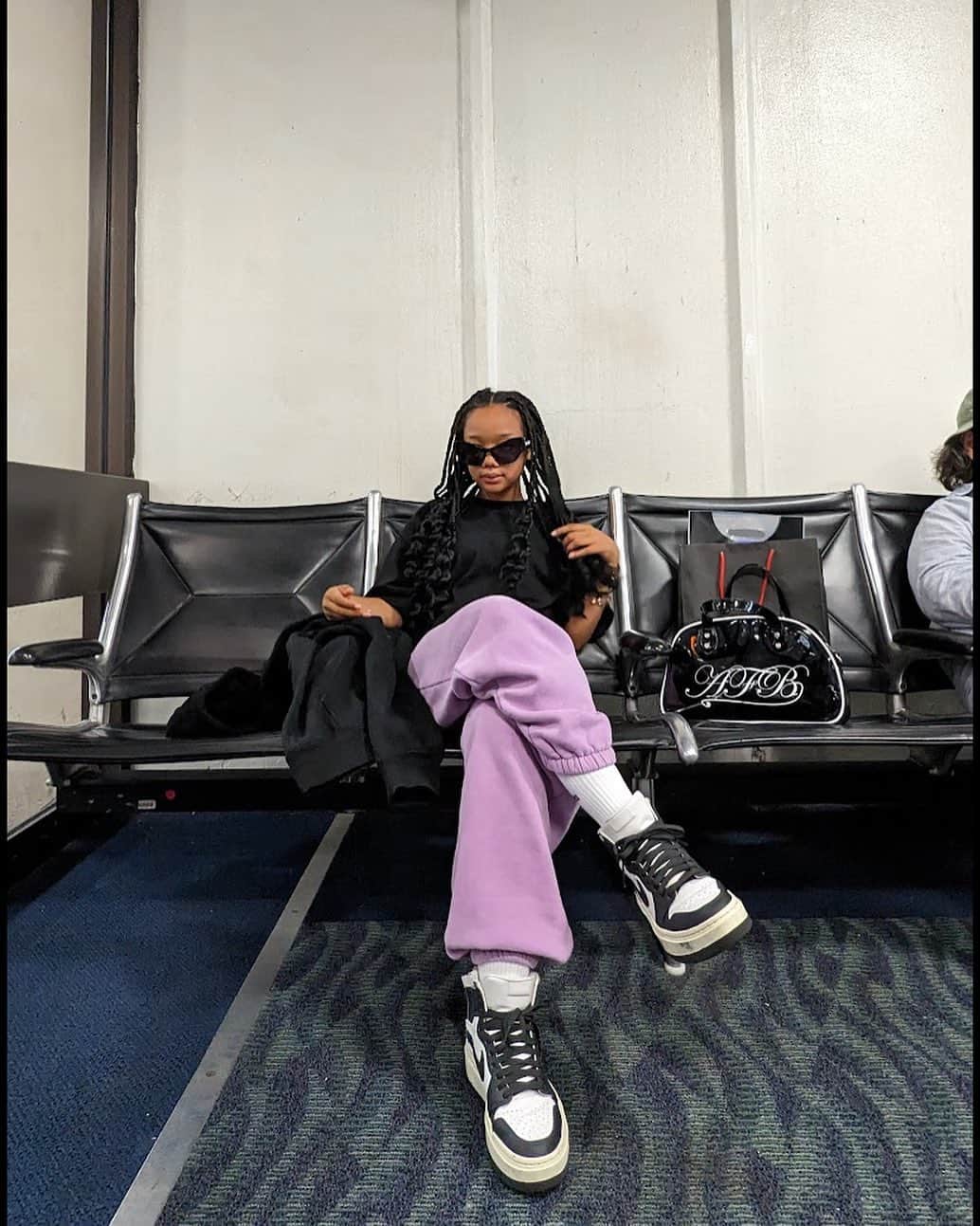 鳴響美のインスタグラム：「✈️✈️✈️」