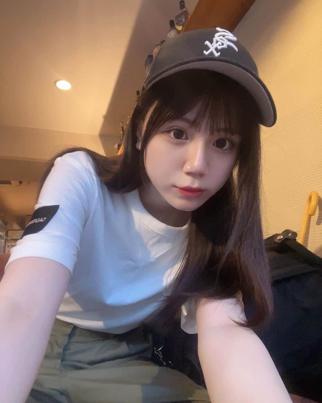 のインスタグラム：「・ ちょっと遅め投稿🌀 みんなこの時間もみてるー？？ ・ ・  #るねちょ #堀越琉音 #キャップ #キャップコーデ #ストリート #ストリート系女子 #jk #jkブランド #jkの素敵な思い出 #ljk」