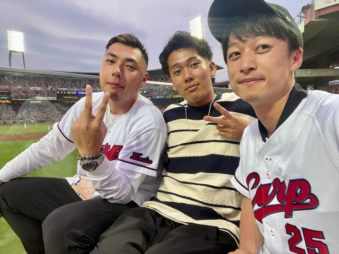 ゴッホ向井ブルーさんのインスタグラム写真 - (ゴッホ向井ブルーInstagram)「#カープ  #ぐやじい  #また明日じゃ」6月13日 22時17分 - goghmukai