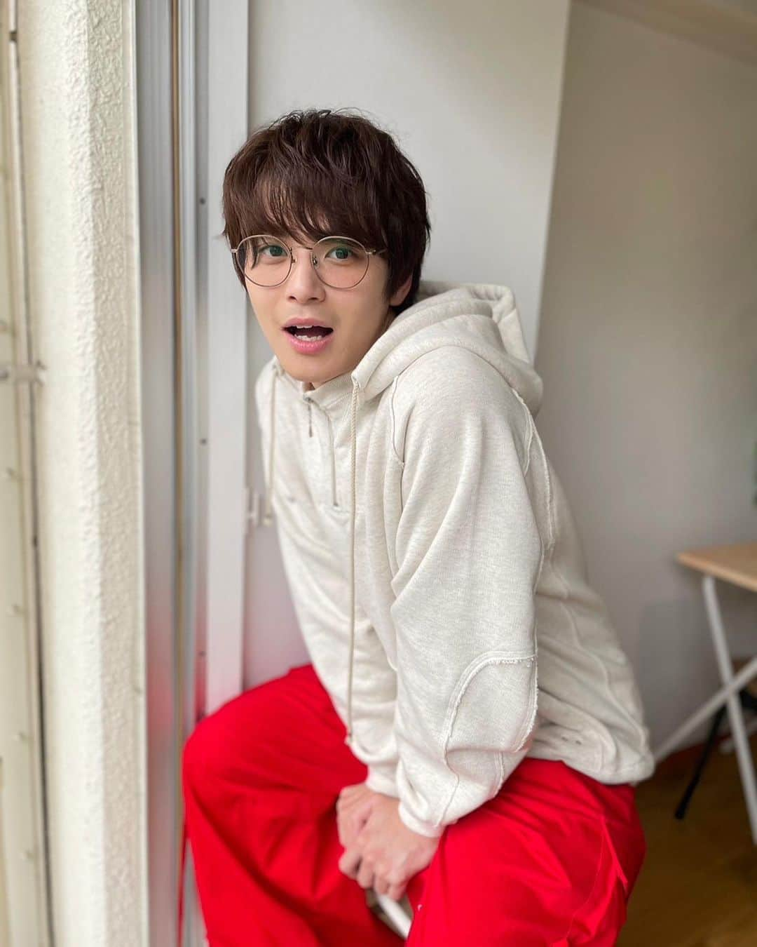 金子隼也さんのインスタグラム写真 - (金子隼也Instagram)「. お気に入りの私服！  どう？似合ってる？？  私服を載せる時のハッシュタグ考えてるんだけど。 これ！っていう案があれば是非、コメントしてね！」6月13日 22時17分 - shunya_kaneko